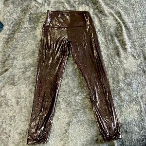 Irridesent brown Real lululemon work out leggings fits like a 5-7